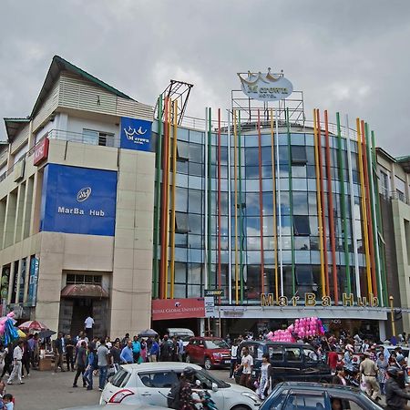 M Crown Hotel Shillong Exteriör bild